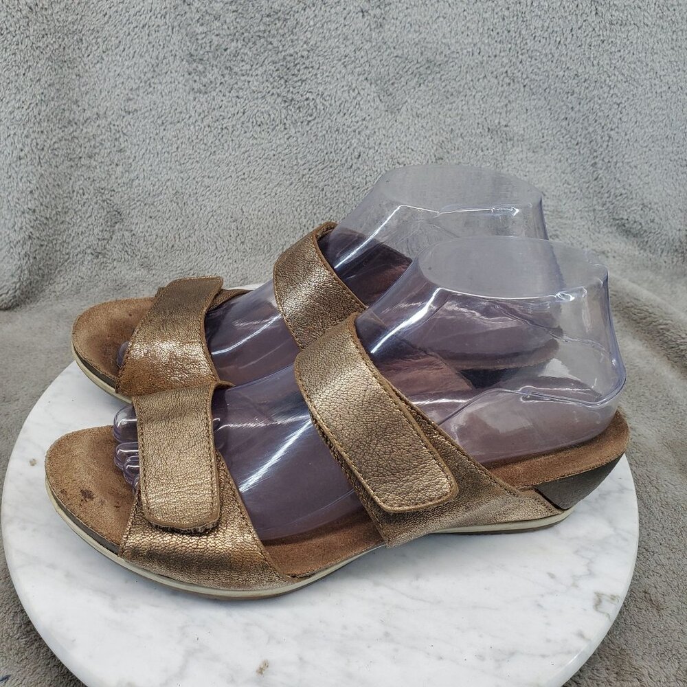 Dansko Shoes Womens EU 38 US 7.5-8 Gold Leather Nappa Wedge Sandals